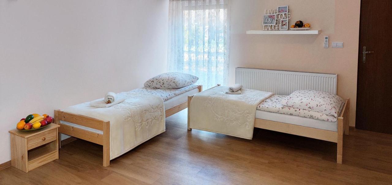 Apartamenty Gorki Male 图申 外观 照片