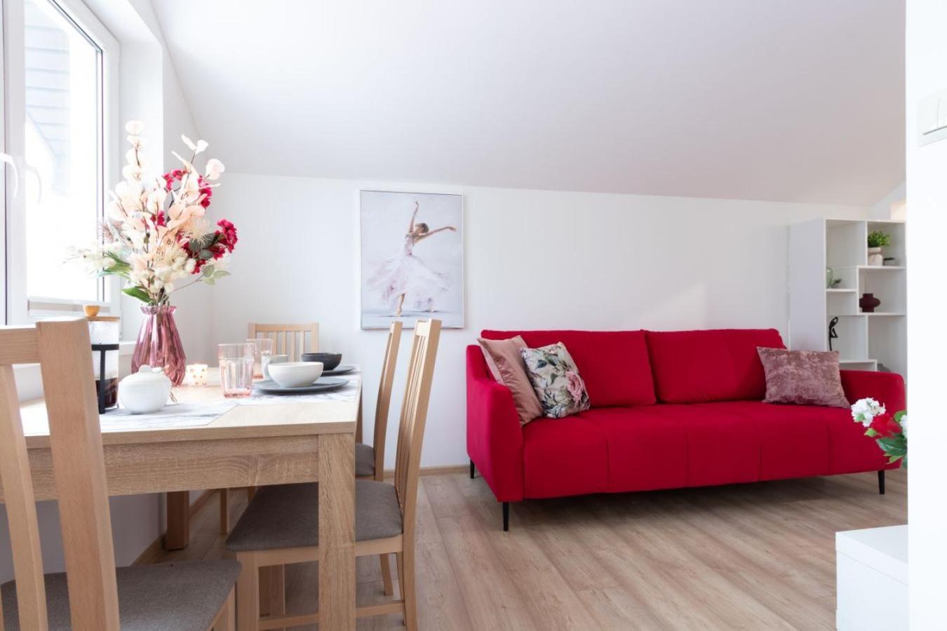 Apartamenty Gorki Male 图申 外观 照片