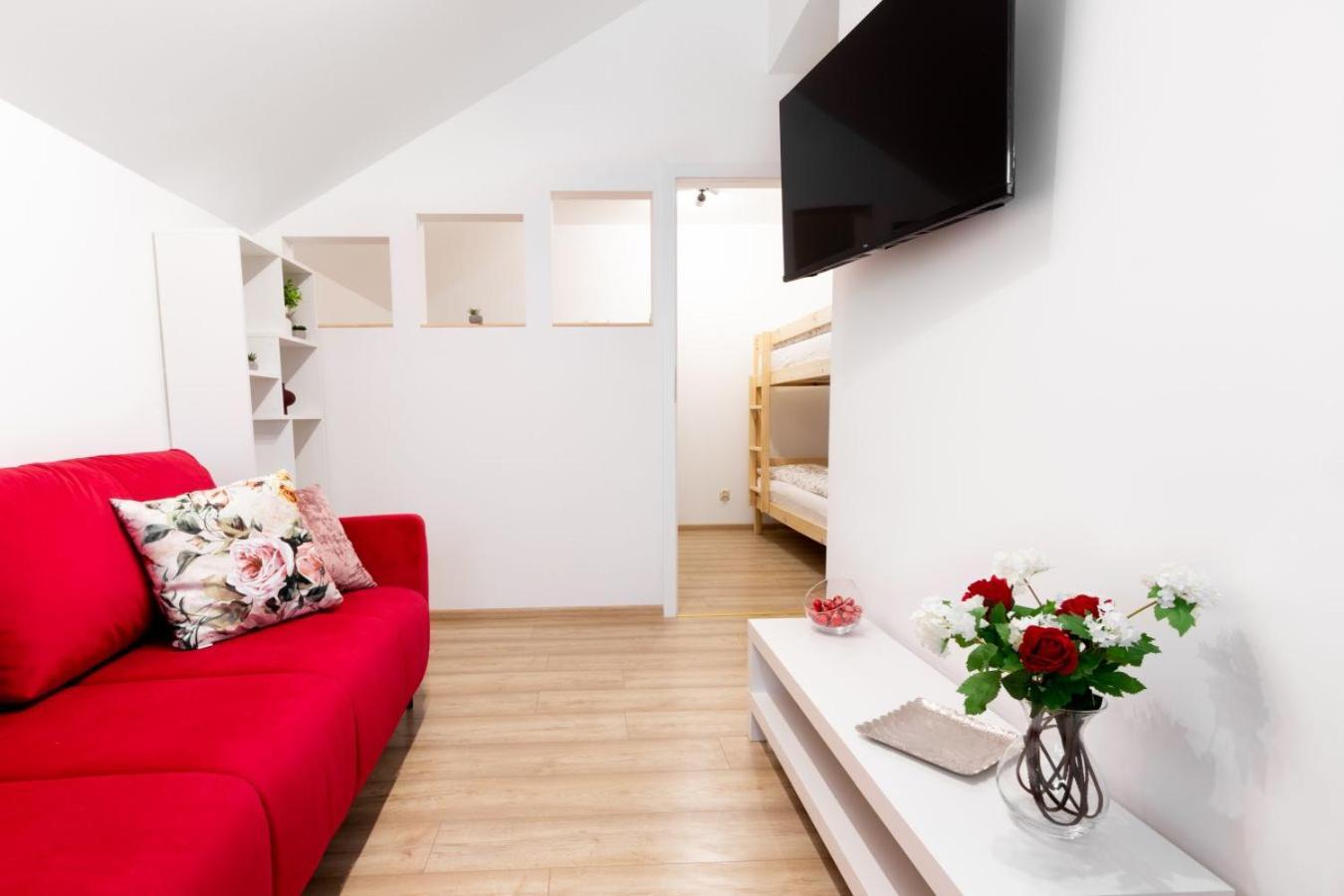 Apartamenty Gorki Male 图申 外观 照片