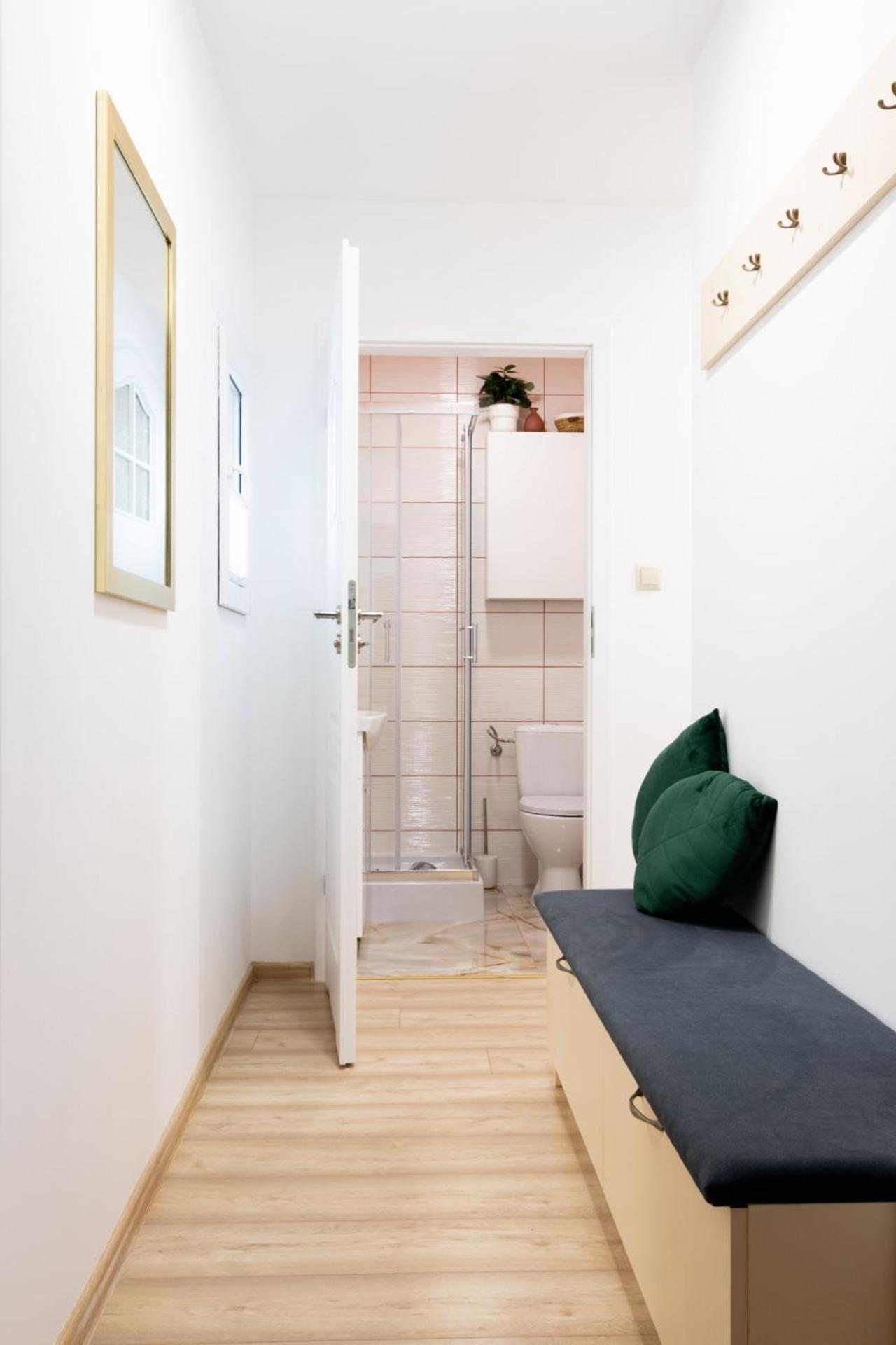 Apartamenty Gorki Male 图申 外观 照片