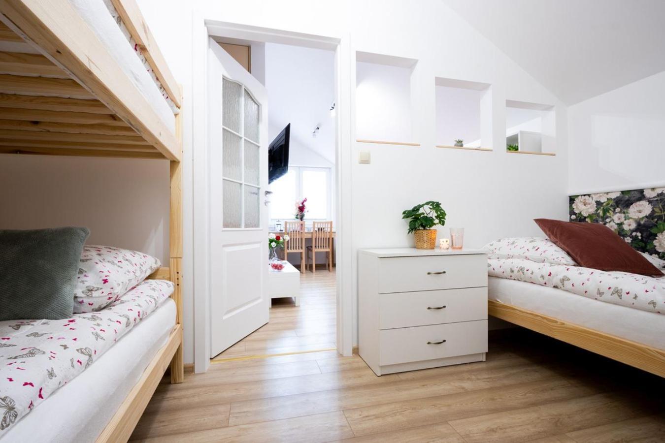 Apartamenty Gorki Male 图申 外观 照片